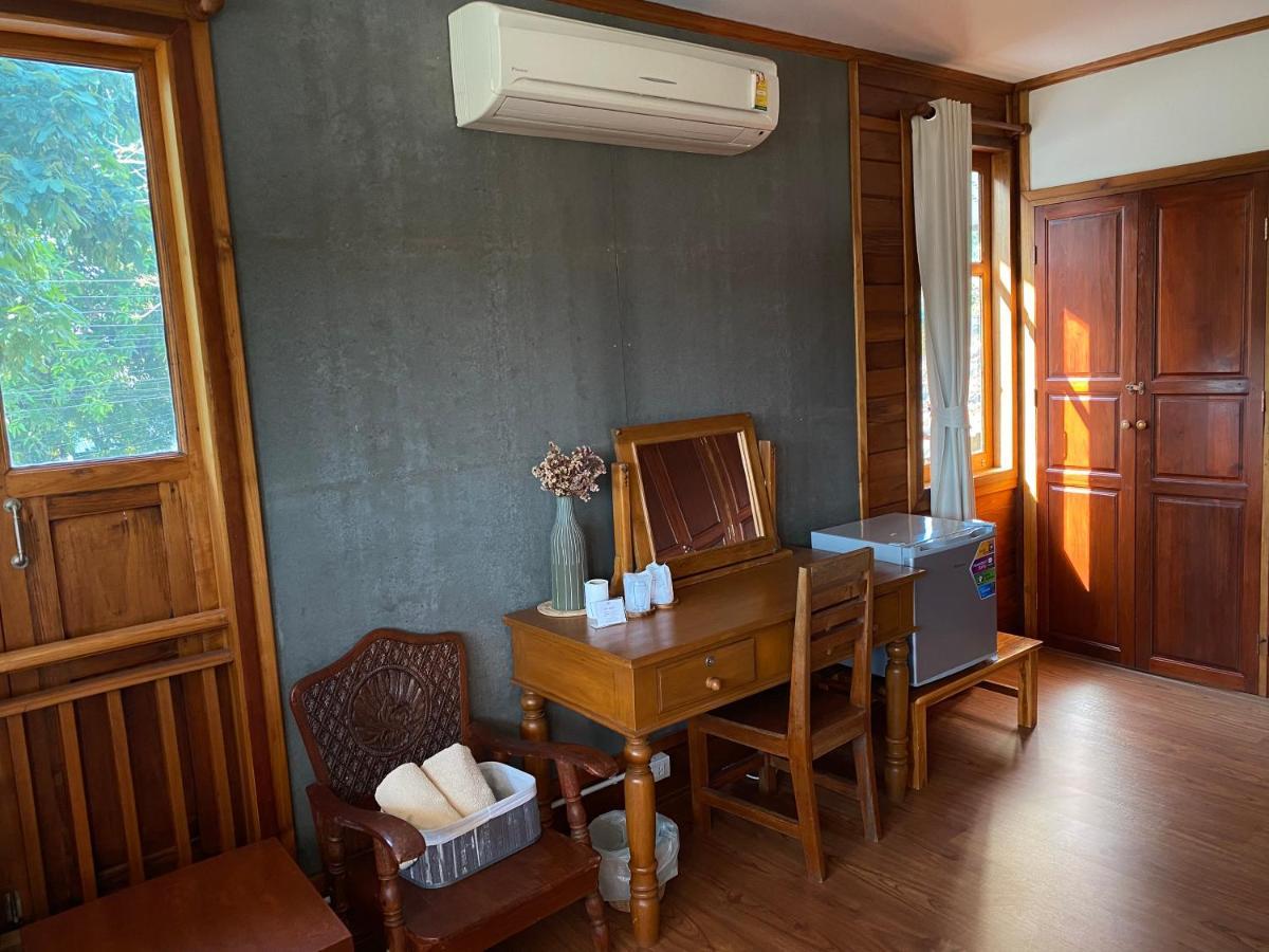 Tha Ma-O Bouteak Homestay - Self Check-In Lampang Exterior foto