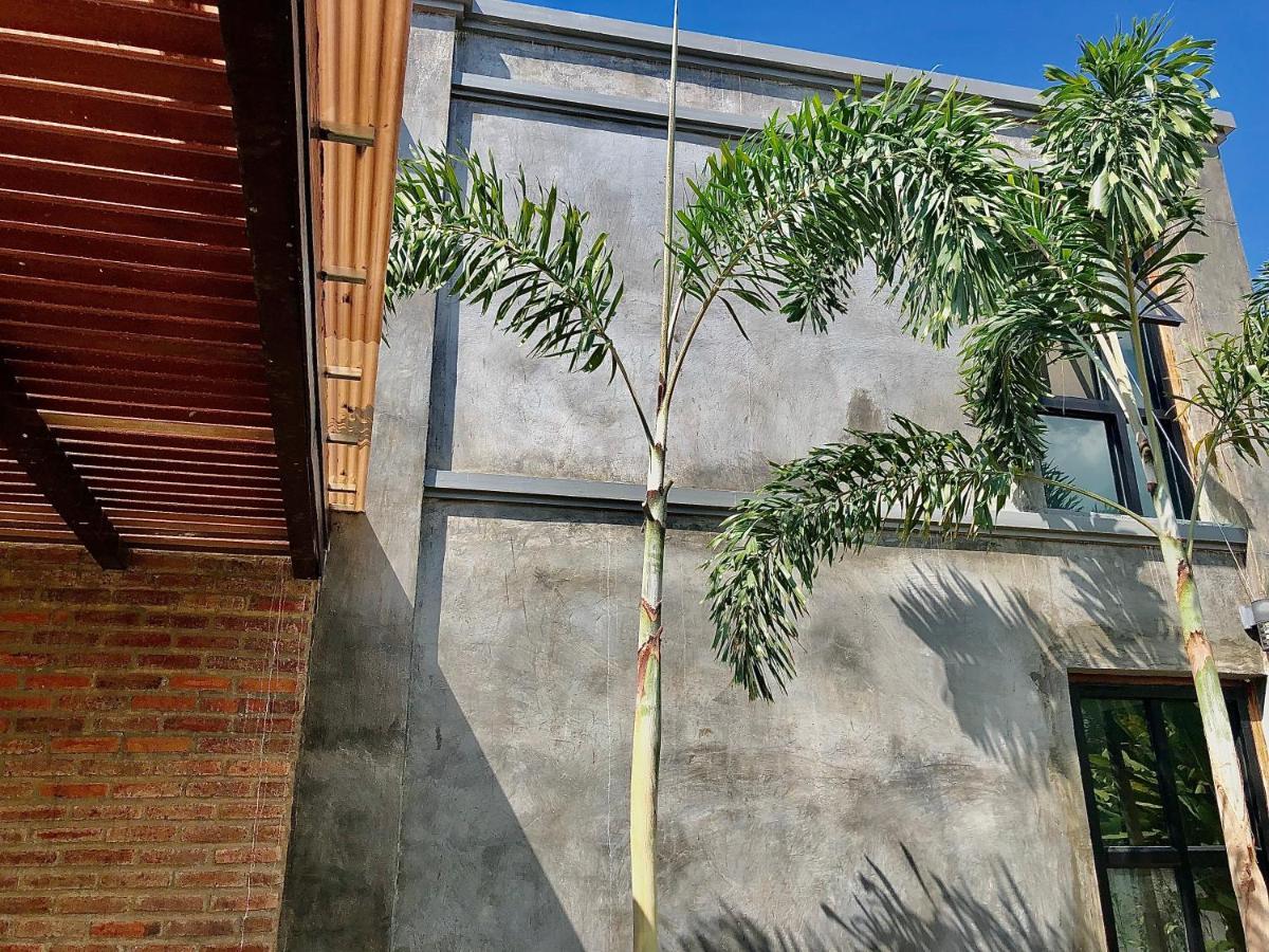 Tha Ma-O Bouteak Homestay - Self Check-In Lampang Exterior foto