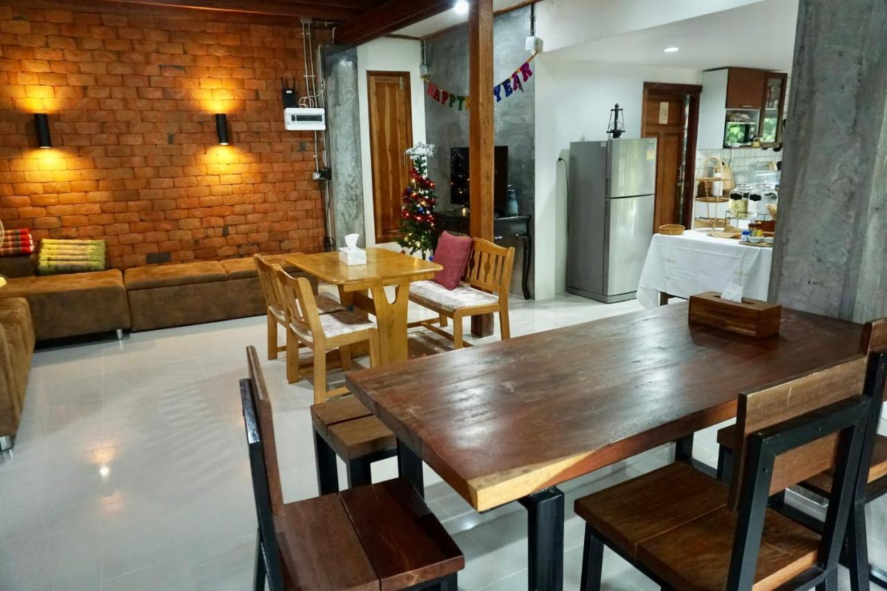 ท่ามะโอบูทีคโฮมสเตย์ Tha Ma-O Bouteak Homestay Lampang Exterior foto